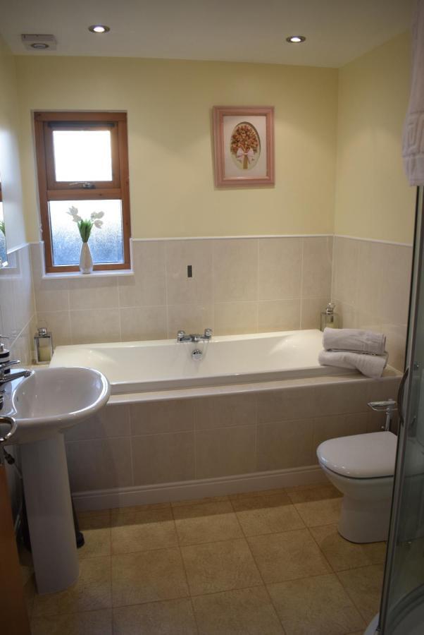 Kelpies Serviced Apartments Kavanagh- 5 Bedrooms Bathgate Zewnętrze zdjęcie