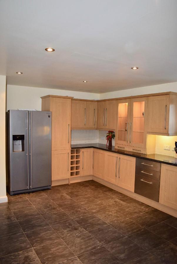 Kelpies Serviced Apartments Kavanagh- 5 Bedrooms Bathgate Zewnętrze zdjęcie
